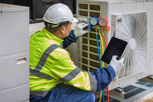 Professional Ac Installation technician working in Paige, TX